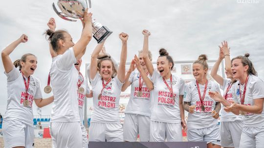  Żeńska drużyna Sparty Daleszyce  została Mistrzem Polski w Beach Soccerze