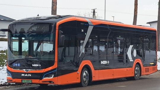Zima nie przeszkadza elektrycznym autobusom z Ostrowca