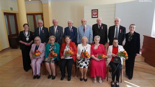Złote Gody w Kielcach – wyjątkowe jubileusze małżeńskie (GALERIA ZDJĘĆ) 