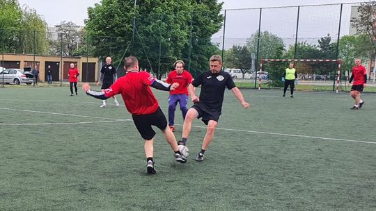 Zmiana lidera w Ostrowieckiej Piłkarskiej Lidze Firm