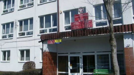 ZS nr 3 pozostaje przy ul. Szkolnej