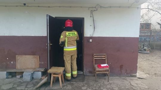 Zwęglone zwłoki, wygaśnięty pożar