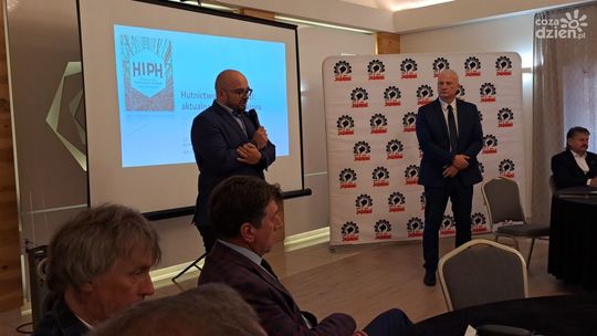 Związkowcy z hutniczej Solidarności w obronie miejsc pracy 