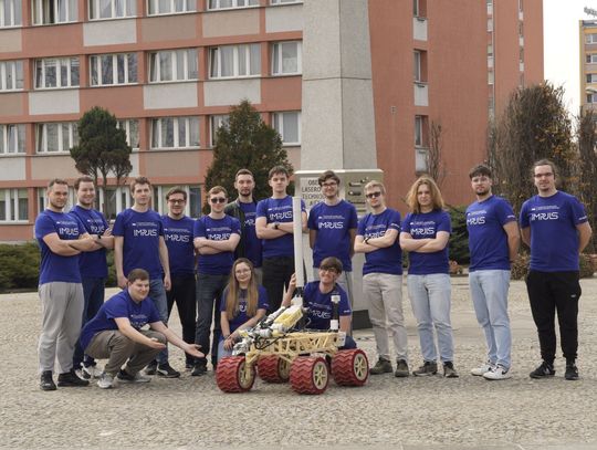 Łazik marsjański przygotowany przez kieleckich studentów weźmie udział w prestiżowych zawodach w USA Łazik marsjański przygotowany przez kieleckich studentów weźmie udział w prestiżowych zawodach w USA