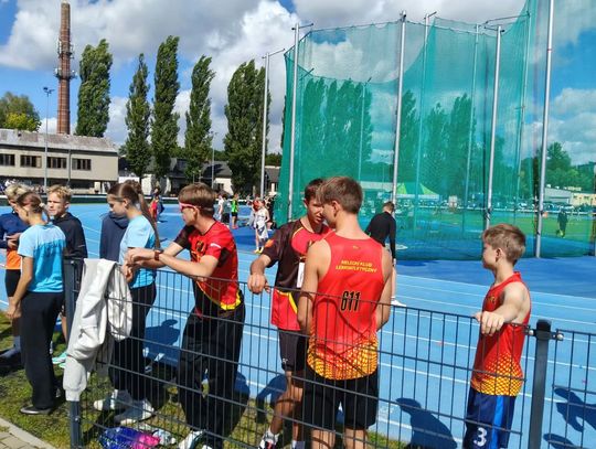 Świetny start młodzików KKL Kielce. Grad medali i rekordowe 78 punktów