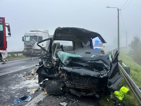 Tragiczny finał wypadku na DW 753. Nie żyje kierowca Volkswagena