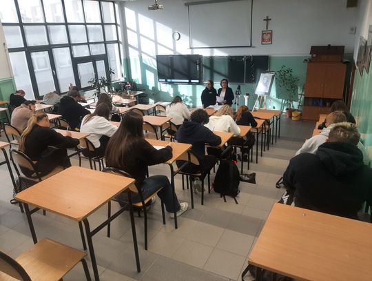 „Wybieram Wybory” – uczniowie szkół ponadpodstawowych mogą sprawdzić swoją wiedzę o wyborach