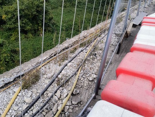 Wykonawca odkrył kable, których nie było w dokumentach. Inwestycja przesunie się o kilka miesięcy