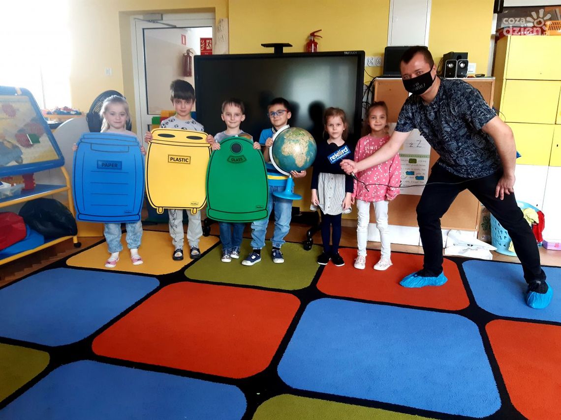 11-stka na fali 89.6 FM: Ziemia to nasz wspólny dom i musimy o niego dbać! 11-stka na fali 89.6 FM: Ziemia to nasz wspólny dom i musimy o niego dbać!