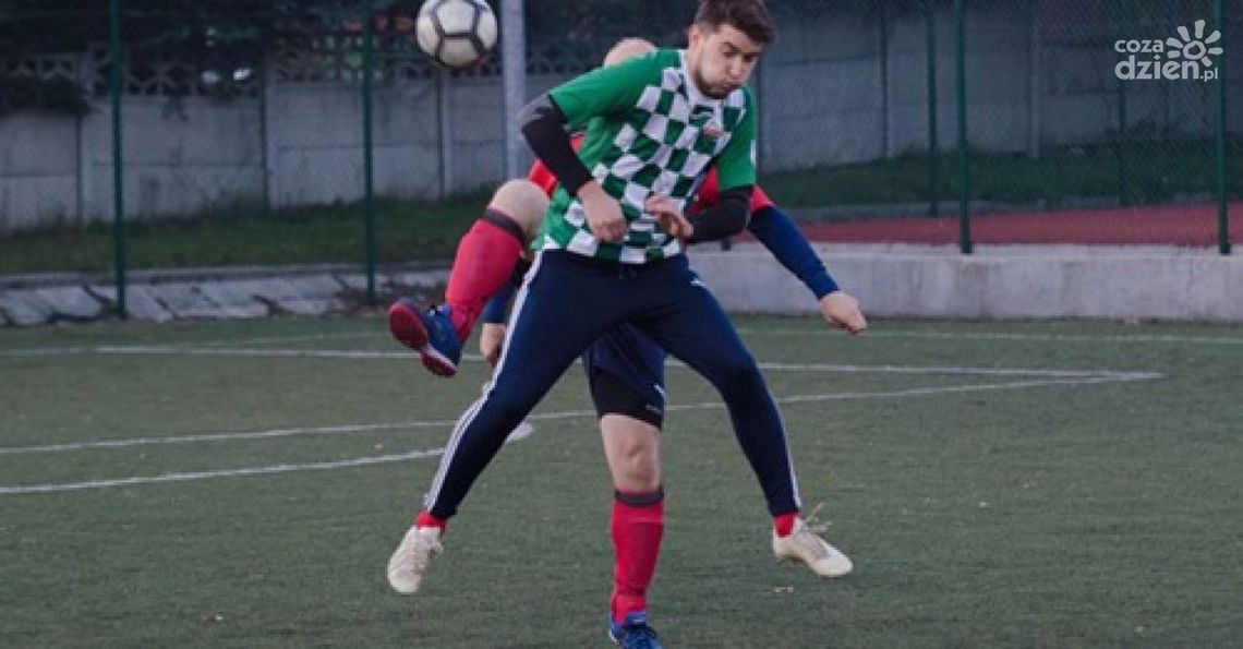 12 kolejka Ostrowieckiej Piłkarskiej Ligi Firm za nami