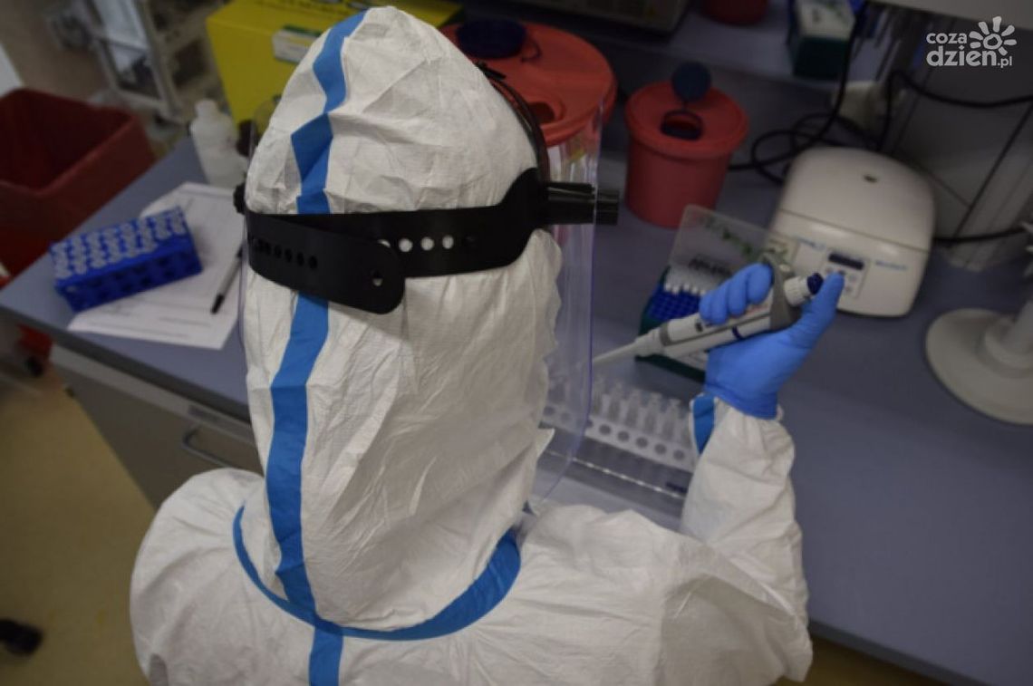 13 628 w skali kraju, 412 zachorowań w woj. świętokrzyskim. Kolejny dzień z wysokim wskaźnikiem pandemii