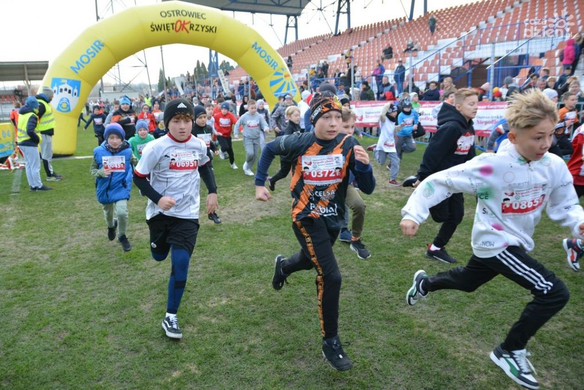 1300 osób wzięło udział w Ostrowieckich Biegach Niepodległości 2023! 1300 osób wzięło udział w Ostrowieckich Biegach Niepodległości 2023!