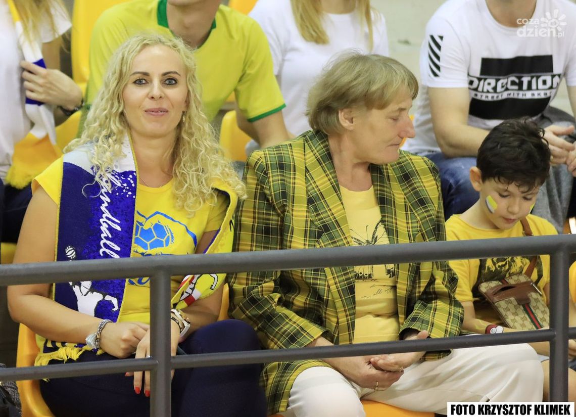 16 goli Artsema Karaleka 16 goli Artsema Karaleka