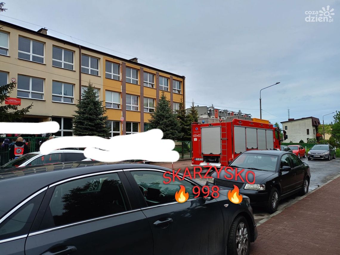180 uczniów ewakuowanych ze szkoły w skarżyskiej samochodówce 180 uczniów ewakuowanych ze szkoły w skarżyskiej samochodówce
