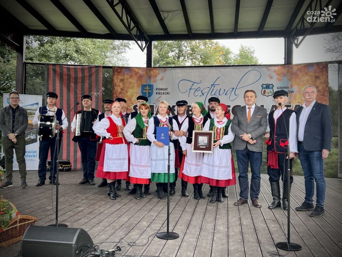 30 urodziny Zespołu Pieśni i Tańca "Ciekoty" 30 urodziny Zespołu Pieśni i Tańca "Ciekoty"