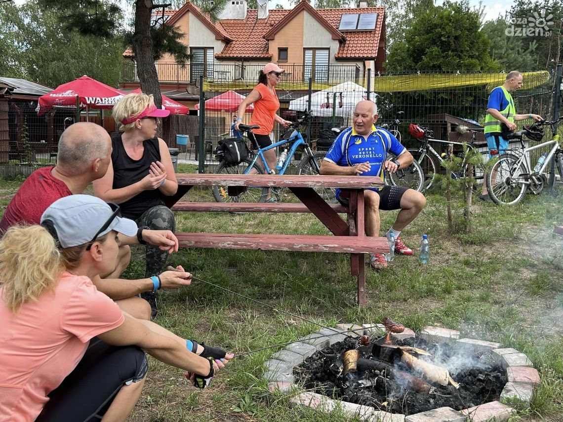 32 kilometry na licznikach! Za nami pierwsza wyprawa rowerowa w świętokrzyskiem z Radiem Rekord - Co Za Jazda Borków 32 kilometry na licznikach! Za nami pierwsza wyprawa rowerowa w świętokrzyskiem z Radiem Rekord - Co Za Jazda Borków