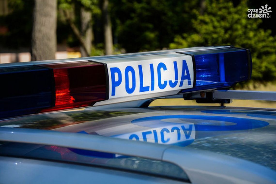 65-latek zatrzymany za zniszczenie lakieru na siedmiu samochodach w Kielcach 65-latek zatrzymany za zniszczenie lakieru na siedmiu samochodach w Kielcach