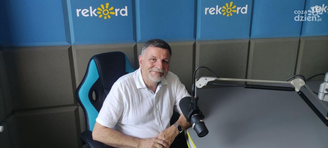 A. Kryj: Najważniejsze jest zabezpieczyć Polaków przed zimą A. Kryj: Najważniejsze jest zabezpieczyć Polaków przed zimą