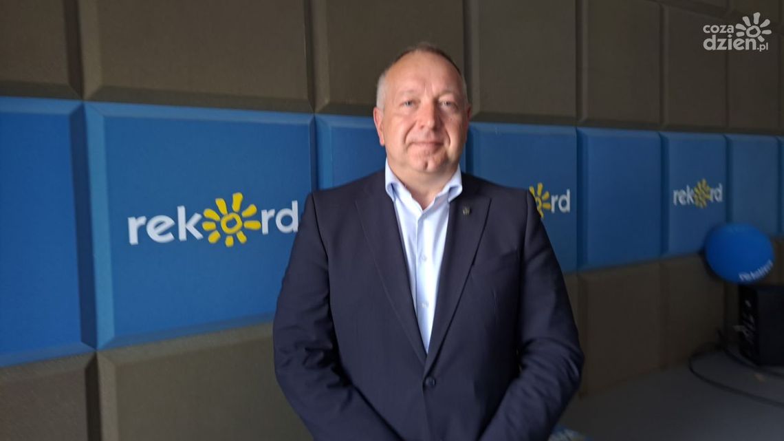 A. Łakomiec: Przed Ostrowcem otwierają się nowe perspektywy na kolejne miejsca pracy i kolejne inwestycje A. Łakomiec: Przed Ostrowcem otwierają się nowe perspektywy na kolejne miejsca pracy i kolejne inwestycje