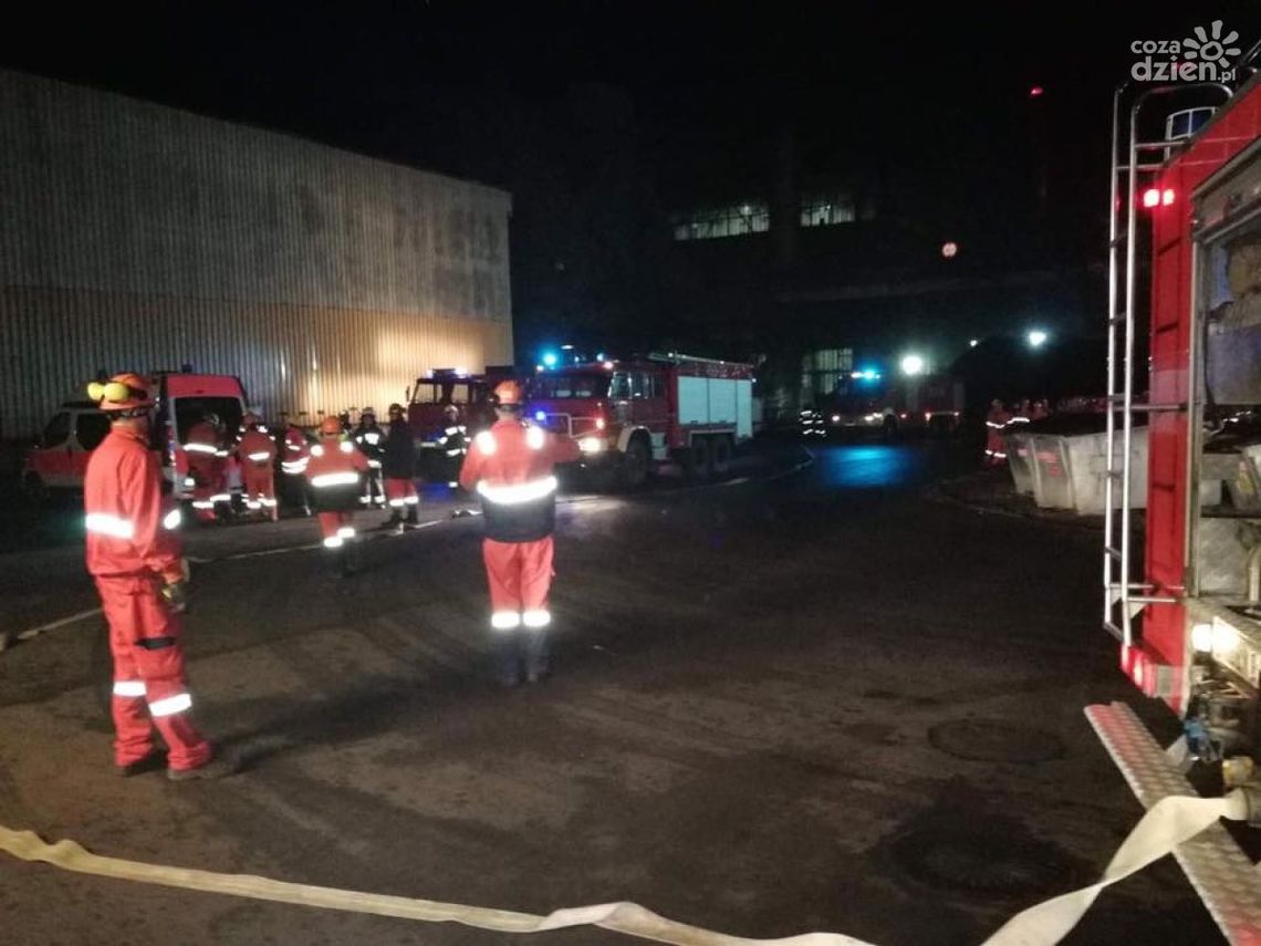 Akcja ewakuacja - strażacy ćwiczyli na hucie Akcja ewakuacja - strażacy ćwiczyli na hucie