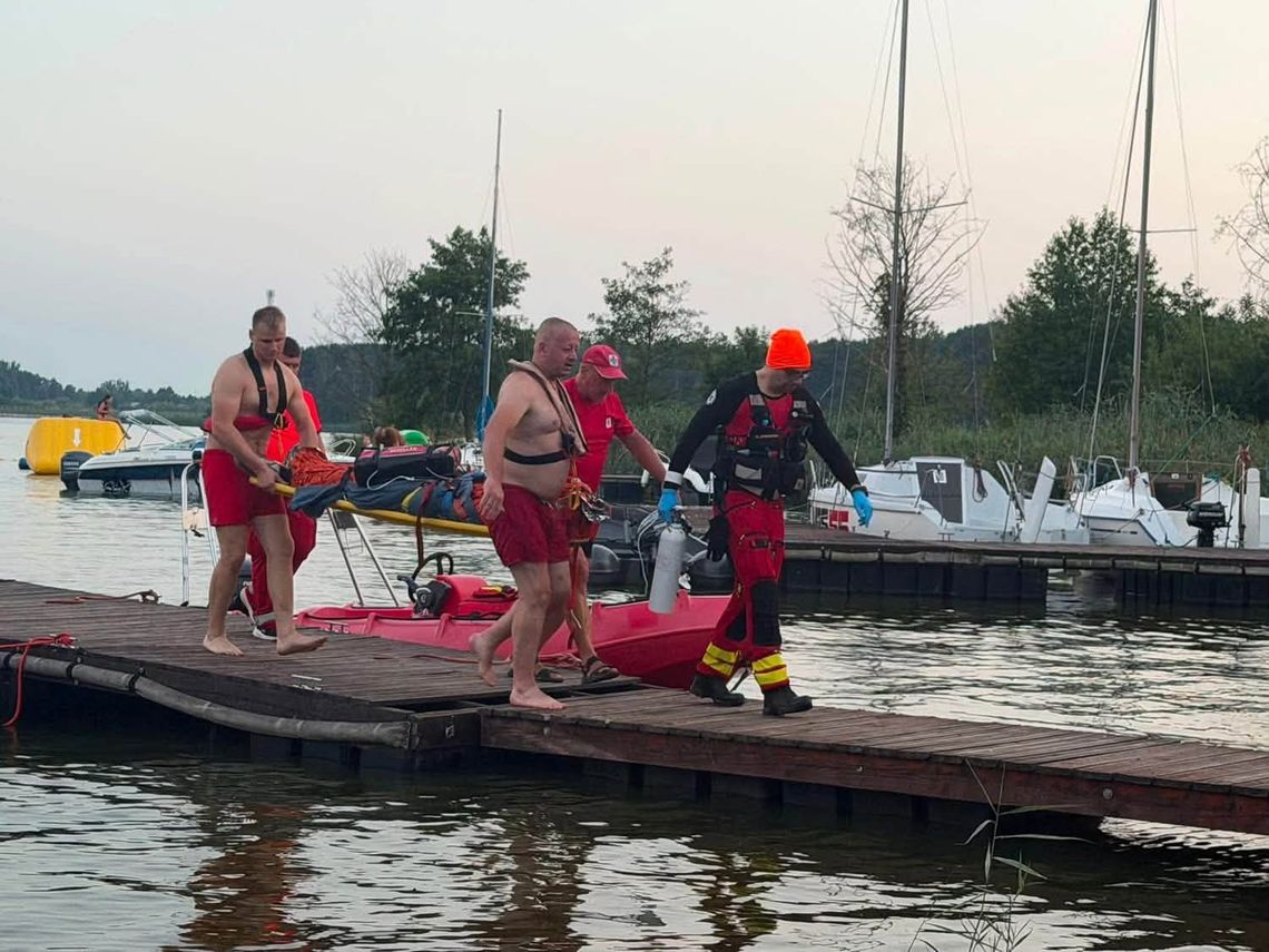 Akcja ratunkowa nad Zalewem Cedzyna. Współpraca służb uratowała życie 19-latka