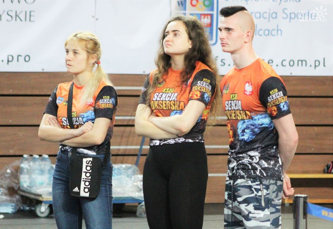 Albert Orzeł z medalem pięściarskich Mistrzostw Polski Albert Orzeł z medalem pięściarskich Mistrzostw Polski