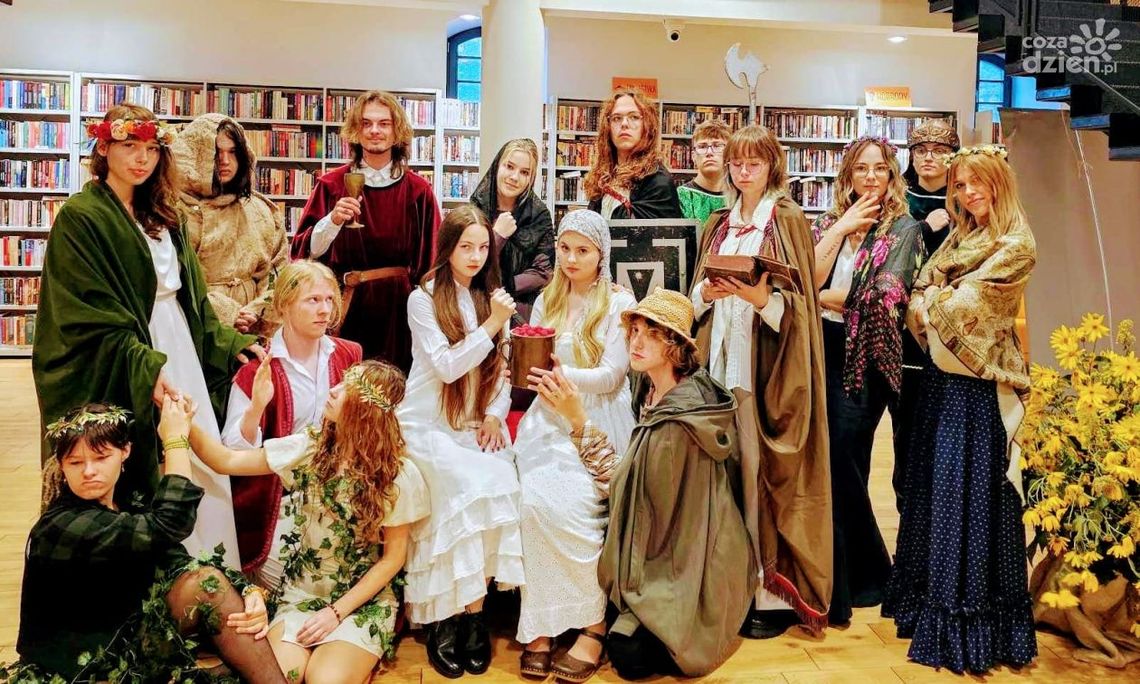 Amatorski teatr OBibooK zaprasza na Balladynę Amatorski teatr OBibooK zaprasza na Balladynę