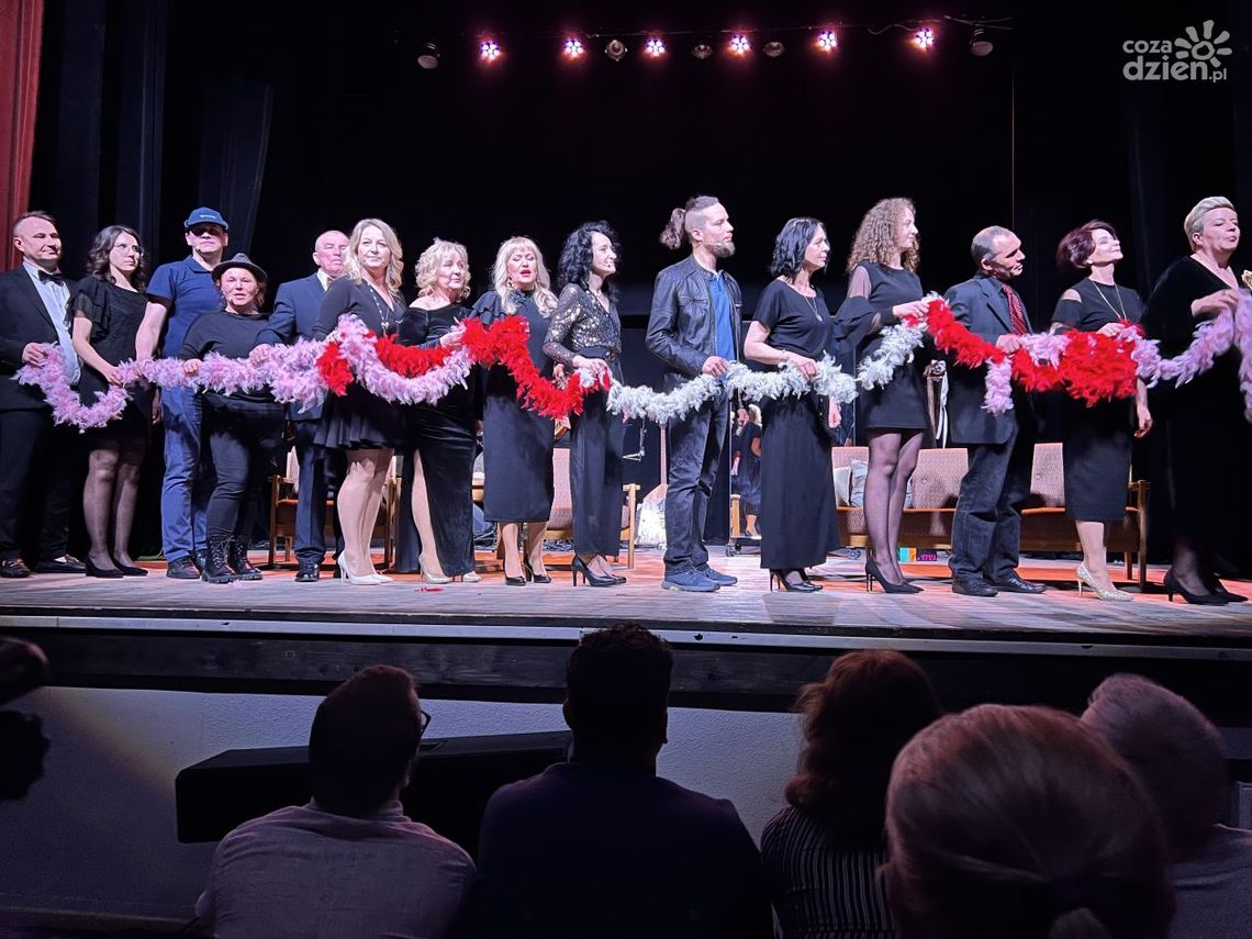 Amatorski Teatr "Święty spokój" świętował 10-lecie Amatorski Teatr "Święty spokój" świętował 10-lecie