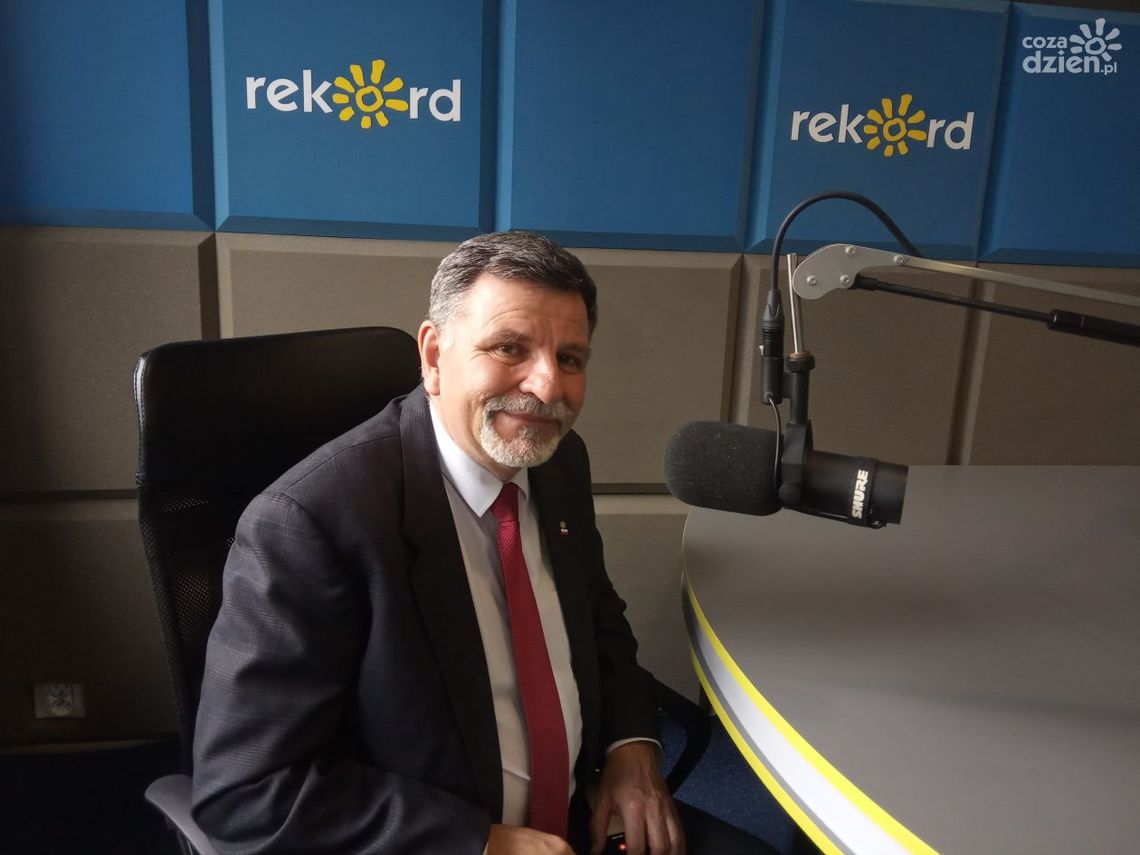 Andrzej Kryj: Półmetek obecnej kadencji sejmu uważam za owocny dla regionu świętokrzyskiego
Andrzej Kryj: Półmetek obecnej kadencji sejmu uważam za owocny dla regionu świętokrzyskiego