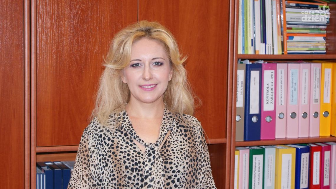 ANETA PIERŚCIŃSKA-MARUSZEWSKA - nauka to klucz ANETA PIERŚCIŃSKA-MARUSZEWSKA - nauka to klucz