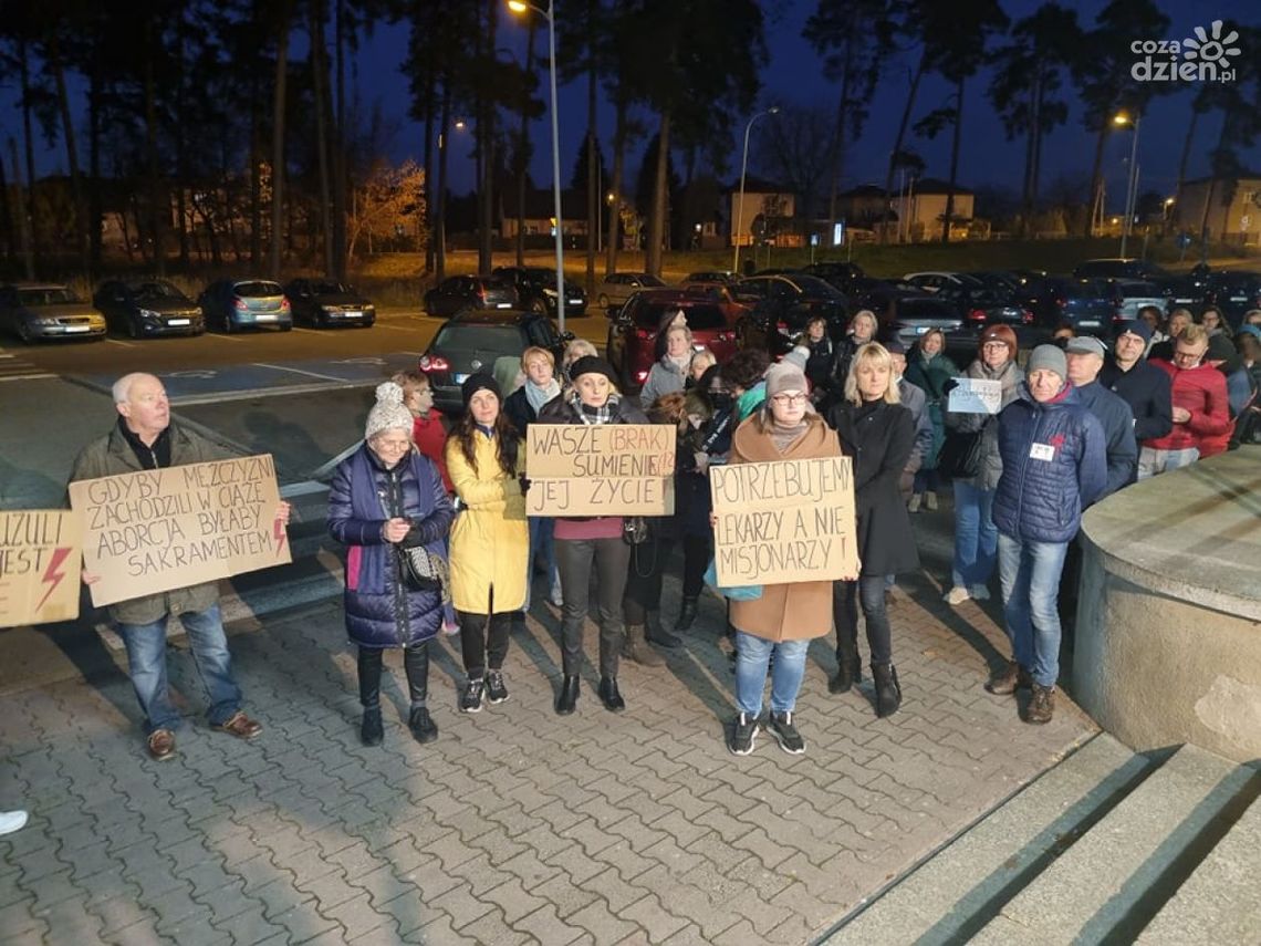 Ani jednej więcej! Ostrowczanie protestowali Ani jednej więcej! Ostrowczanie protestowali