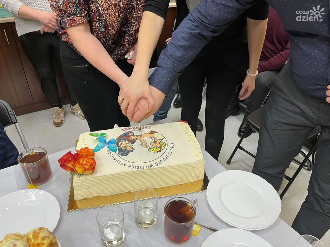 „Antonówki” oficjalnie pokazały się Światu „Antonówki” oficjalnie pokazały się Światu