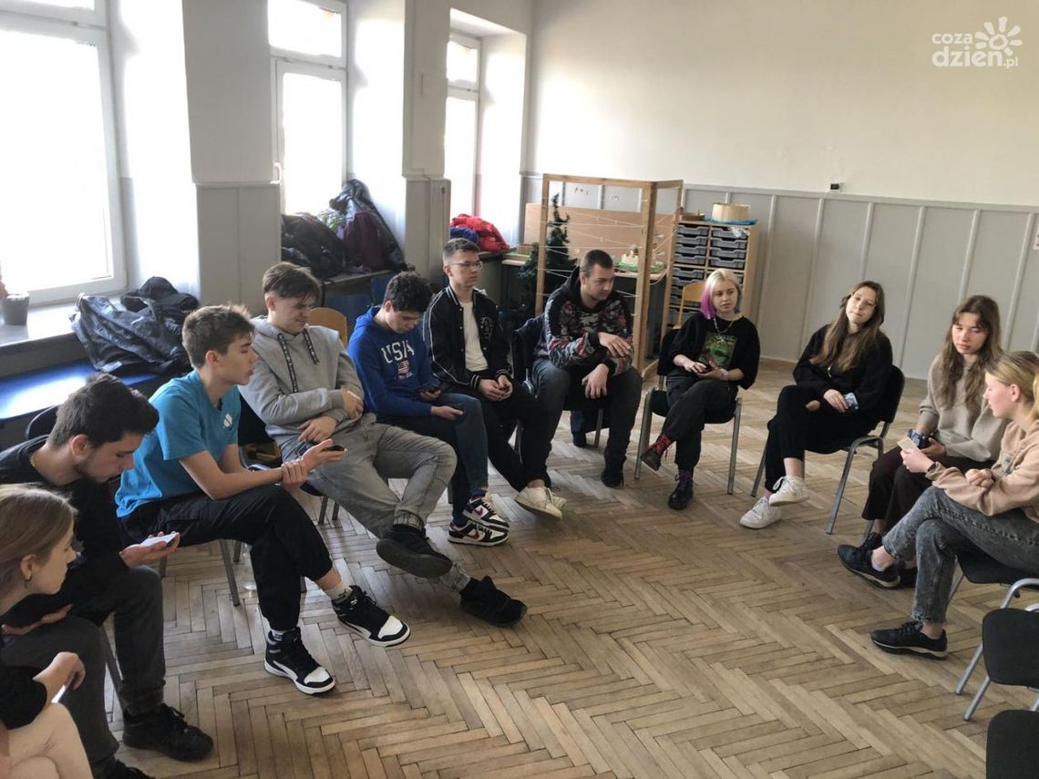 Aplikacja pomoże w wyborach do Młodzieżowej Rady Miasta w Ostrowcu Aplikacja pomoże w wyborach do Młodzieżowej Rady Miasta w Ostrowcu