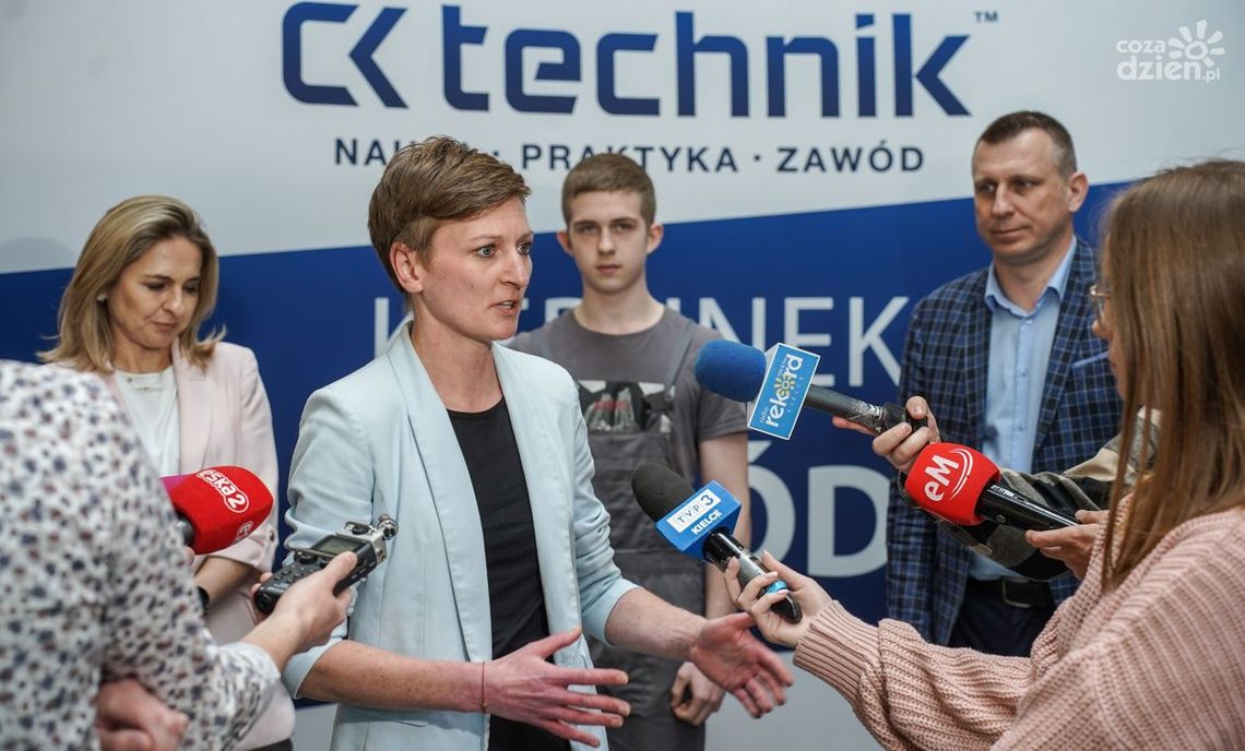 Arena Zawodów – Dzień Otwarty Kieleckich Szkół Zawodowych Arena Zawodów – Dzień Otwarty Kieleckich Szkół Zawodowych