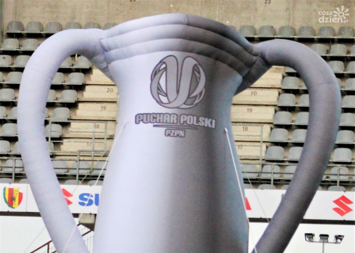 Arka Pawłów i Korona II Kielce w finale Arka Pawłów i Korona II Kielce w finale