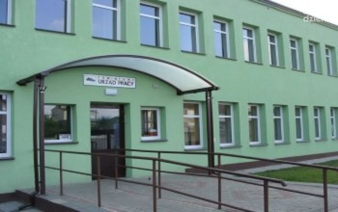 Artur Banak: Codziennie rozpatrujemy wnioski i podpisujemy umowy Artur Banak: Codziennie rozpatrujemy wnioski i podpisujemy umowy