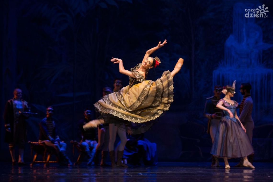 Artystyczne przywitanie Nowego Roku w Skarżysku Artystyczne przywitanie Nowego Roku w Skarżysku