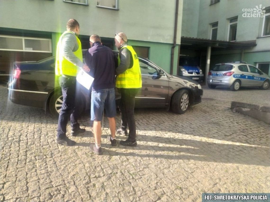 Atak na tle rasowym. 21-latkowi grozi do 12 lat więzienia Atak na tle rasowym. 21-latkowi grozi do 12 lat więzienia