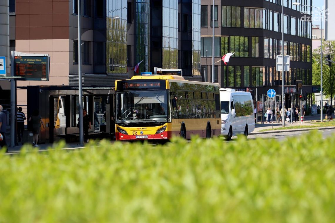 Autobusy zmieniają godziny kursowania na wakacje Autobusy zmieniają godziny kursowania na wakacje