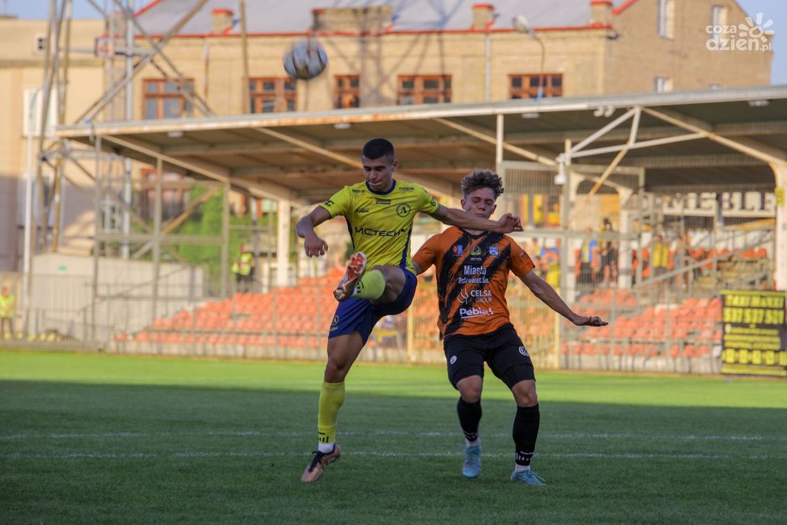 Avia lepsza od KSZO przy Świętokrzyskiej Avia lepsza od KSZO przy Świętokrzyskiej