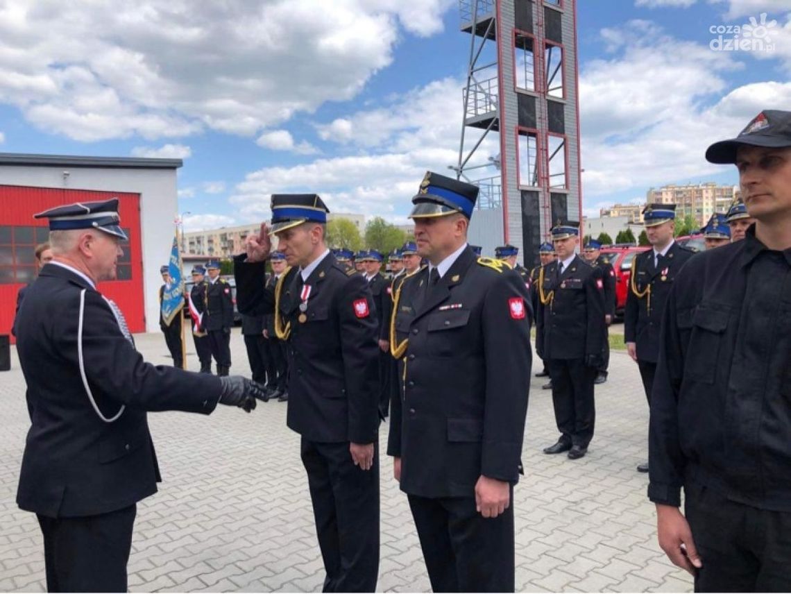 Awanse dla ostrowieckich strażaków Awanse dla ostrowieckich strażaków
