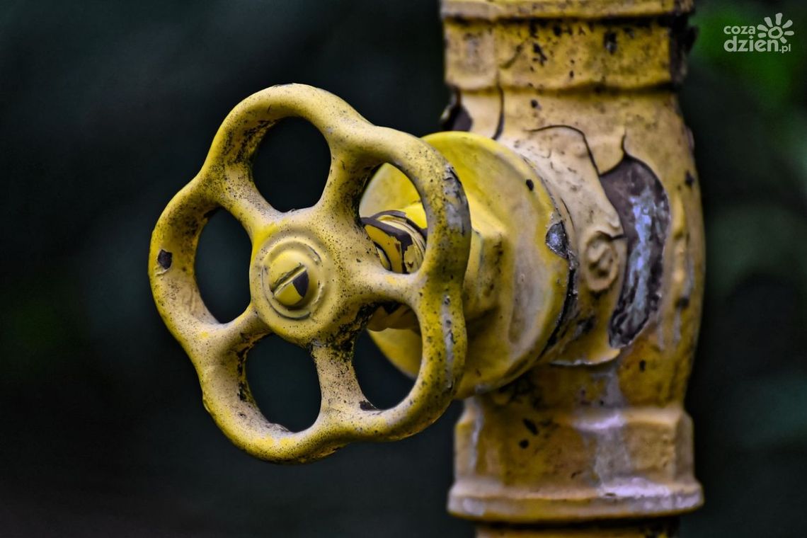 Awaria wodociągu na ul. Artwińskiego Awaria wodociągu na ul. Artwińskiego