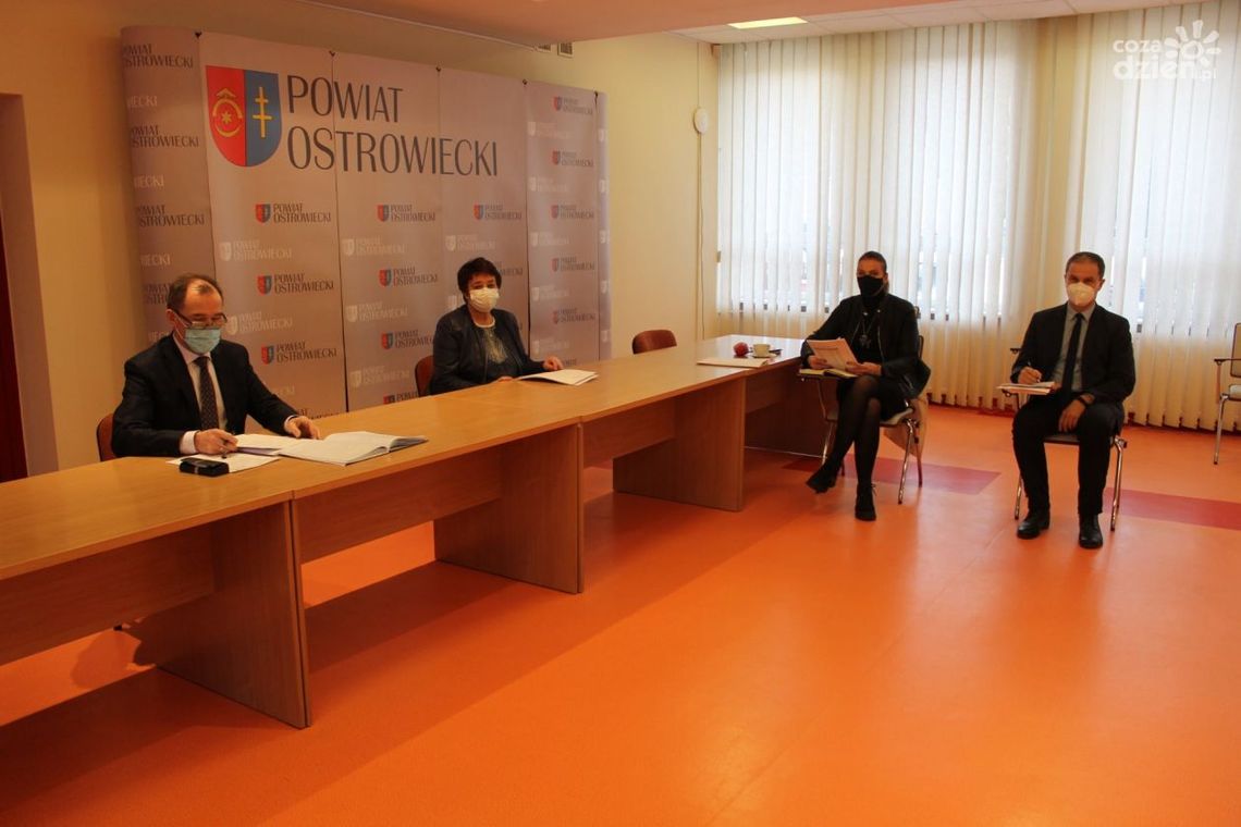 Aż 30 nowych linii autobusowych w powiecie ostrowieckim Aż 30 nowych linii autobusowych w powiecie ostrowieckim