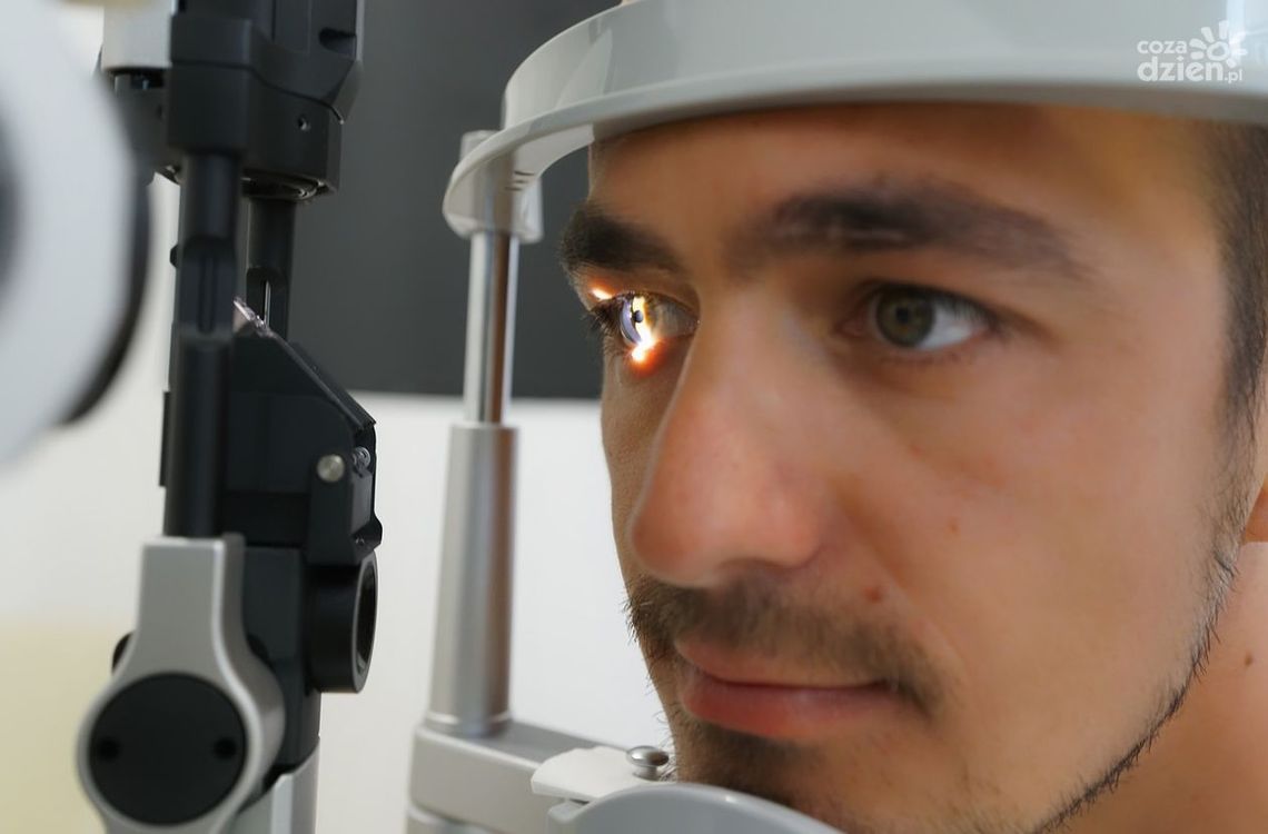 Badanie wzroku u optometrysty: Co warto wiedzieć przed pierwszą wizytą? Badanie wzroku u optometrysty: Co warto wiedzieć przed pierwszą wizytą?