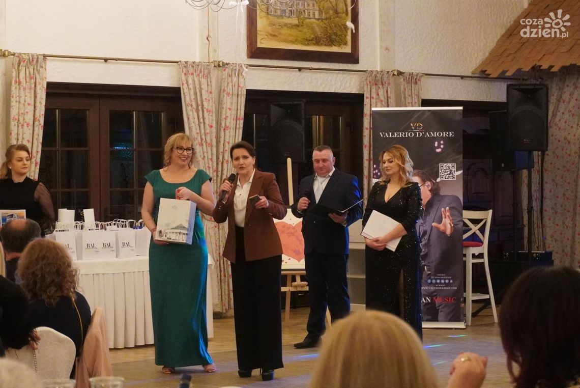 Bal Dobrych Serc organizuje ostrowiecka Platforma Obywatelska
Bal Dobrych Serc organizuje ostrowiecka Platforma Obywatelska