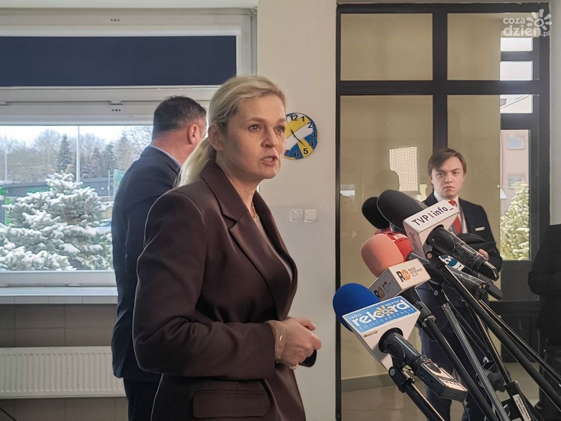 Barbara Nowacka spotkała się z nauczycielami ze świętokrzyskiego. Wyjaśniała jak wprowadzać reformę