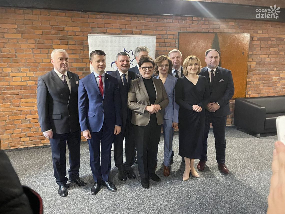 Beata Szydło z wizytą w Ostrowcu Beata Szydło z wizytą w Ostrowcu