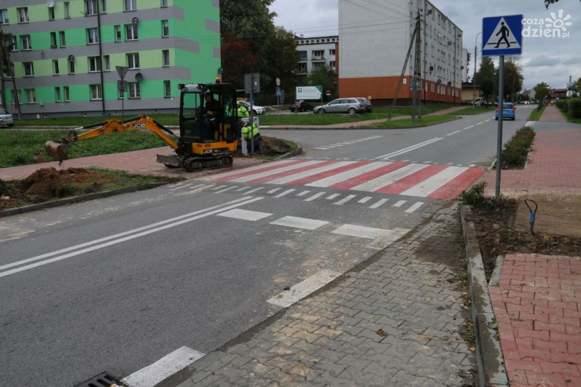 Będzie bezpieczniej na przejściach dla pieszych Będzie bezpieczniej na przejściach dla pieszych