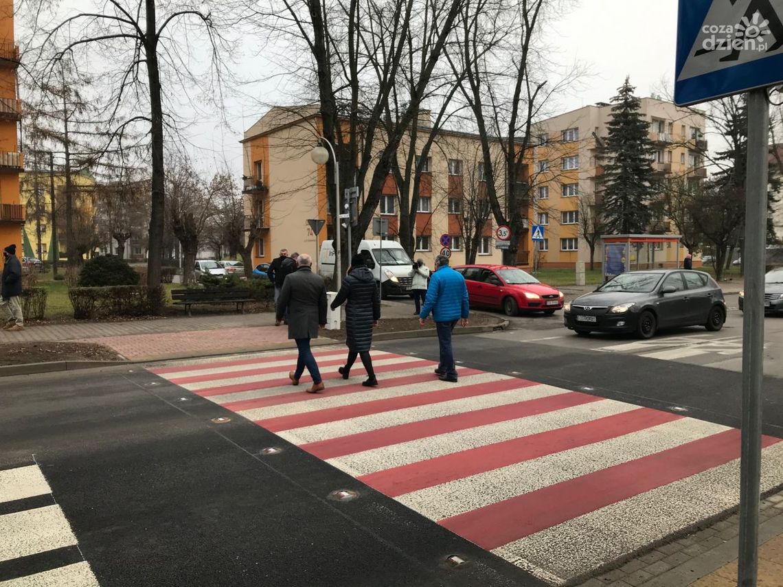 Bezpieczniej na Sienkiewicza. Jest nowe przejście Bezpieczniej na Sienkiewicza. Jest nowe przejście