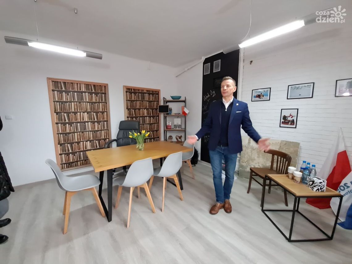 Biuro poselskie Trzeciej Drogi w Ostrowcu Biuro poselskie Trzeciej Drogi w Ostrowcu